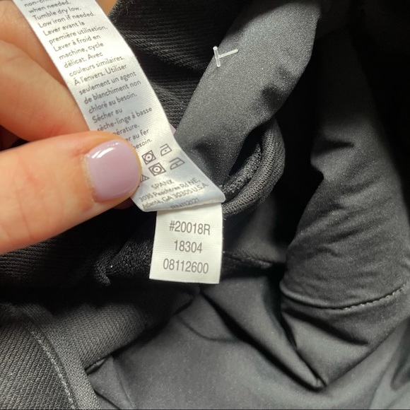 NEW SPANX Jean-ish Ankle Leggings in Black - Picture 6 of 8